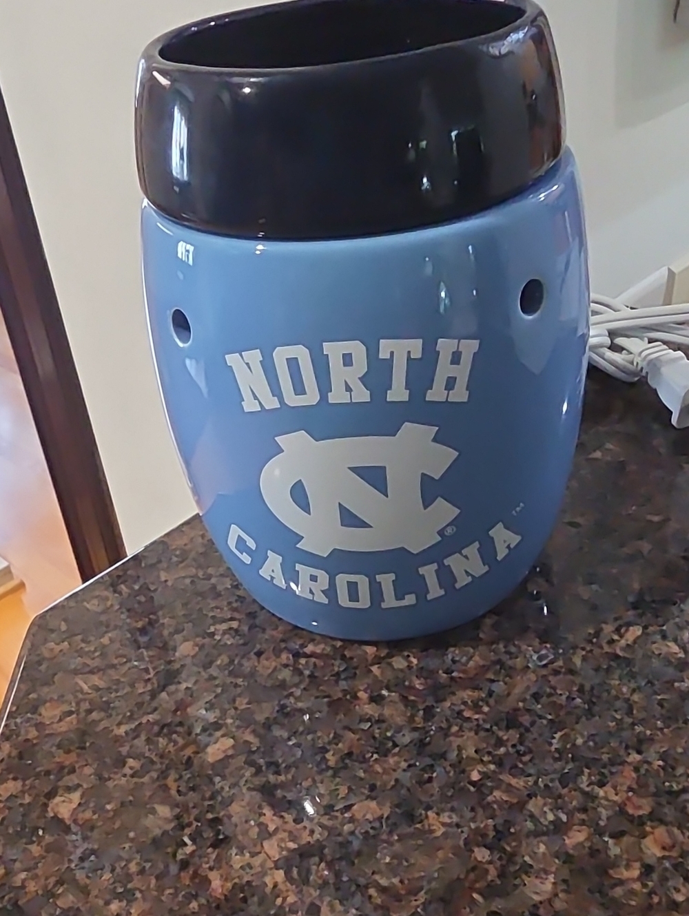UNC Scentsy Wax Warmer